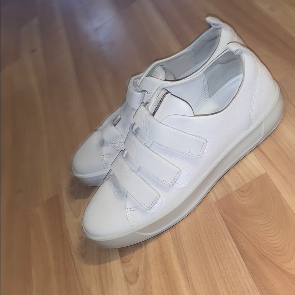 ECCO Sneaker Shoes with Velcro Straps